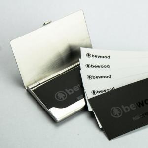 BeWood Drewniany Wizytownik Inox Jeleń Imbuia 5