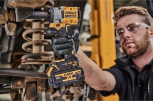 Klucz udarowy Dewalt DEWALT.KLUCZ UDAROWY 1/2" 18V 406Nm TSTAK PIERŚCIEŃ DCF921NT 7