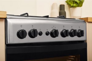 Kuchenka Indesit IS5G1PMX/E 5