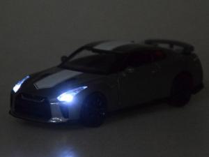 Jokomisiada Auto Nissan GT-R 1:32 metalowe autko ZA3757 4