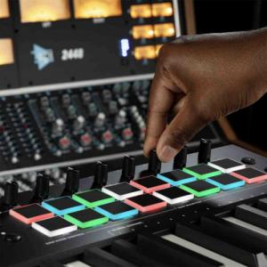 M-Audio M-AUDIO Oxygen PRO 49 - Klawiatura Sterująca 9