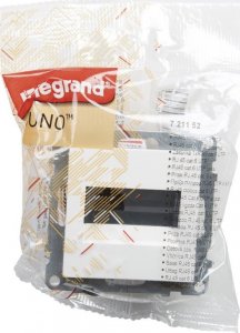 Legrand SUNO Gniazdo komputerowe pojedyncze RJ45 kat 6 UTP białe 721152 4