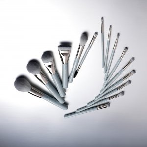 Eigshow Beauty Eigshow Beauty Zestaw 15 pędzli seria Jade Baby Blue 4