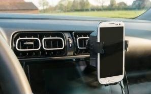 Upominkarnia Uchwyt samochodowy na telefon CHARGE N GO, czarny 4