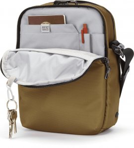 Pacsafe Torba męska na ramię antykradzieżowa/ listonoszka Pacsafe Metrosafe X vertical crossbody - Tan 5