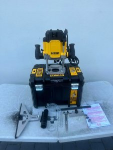 Frezarka Dewalt 2300 W 15