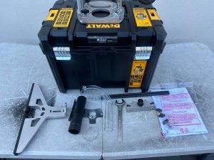Frezarka Dewalt 2300 W 19