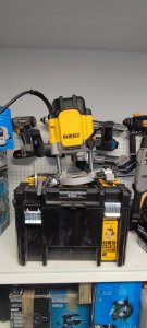 Frezarka Dewalt 2300 W 20