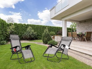 ModernHome Leżak fotel ogrodowy plażowy zero gravity +dodatki 15