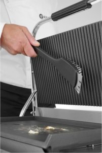 Hendi Szczotka czyścik ze skrobakiem do grilla rusztu BBQ stalowe włosie 70x310x85 mm - Hendi 525548 Szczotka czyścik ze skrobakiem do grilla rusztu BBQ stalowe włosie 70x310x85 mm - Hendi 525548 2