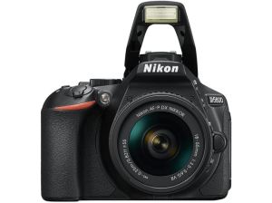 Lustrzanka Nikon D5600 + DX AF-P 18-55mm VR + AF-P 70-300mm VR 12