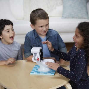 Hasbro Gra Szalona Spłuczka (C0447) 17