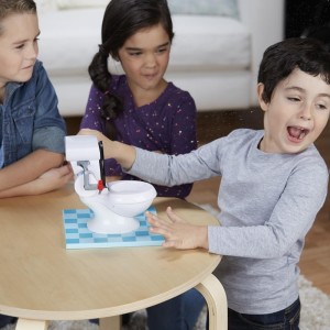 Hasbro Gra Szalona Spłuczka (C0447) 8