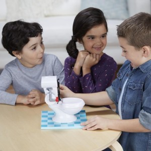 Hasbro Gra Szalona Spłuczka (C0447) 9