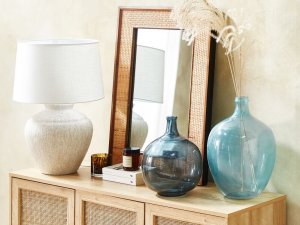 Beliani Wazon na kwiaty szklany 39 cm jasnoniebieski ROTI 2