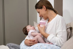 Chicco Chicco 53619 butelka antykolkowa Chicco 150ml 0m+ 10