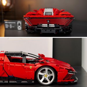 LEGO Technic Ferrari Daytona SP3 (42143) 4
