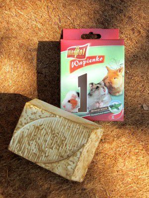 Vitapol KOSTKA WAPIENNA DLA GRYZONI Z MIĘTĄ 2