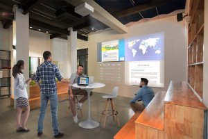 Projektor Epson EB-L530U 11