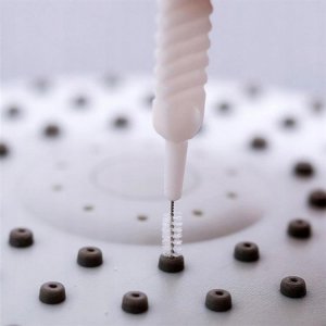 Aptel ZESTAW DO CZYSZCZENIA SŁUCHAWKI PRYSZNICOWEJ 10 szczotek AG765 4