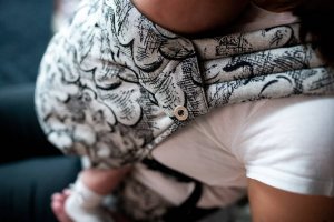 Nosidełko regulowane Qusy - Cartoon Sky Mono Regulowane 2