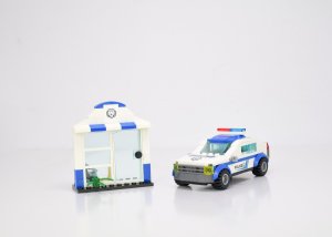 Kloksy Klocki Kloksy policyjny pościg kawiarnia 60314 6