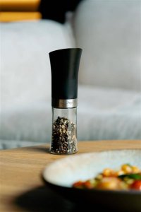 Młynek do przypraw Vialli Design Grawitacyjny młynek do soli i pieprzu elektryczny czarny LIVIO 8845 5