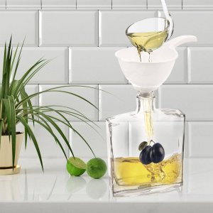 HOBBY LIFE Lejek kuchenny z sitkiem do butelek na wino piwo sok 11,5 cm 2