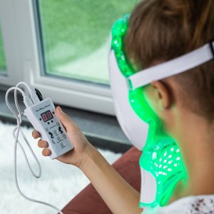 inSPORTline Pielęgnacyjna maska LED na twarz i szyję terapia fotonowa inSPORTline Hilmana 10