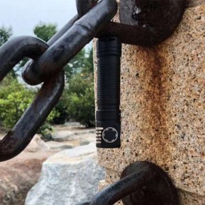 Latarka czołowa Latarka czołowa SKILHUNT LED H04 RC XM-L2 U4 1200L 12