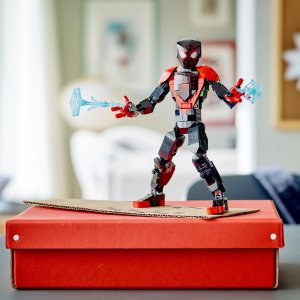 LEGO Marvel Spider-Man Figurka Milesa Moralesa (76225) 4