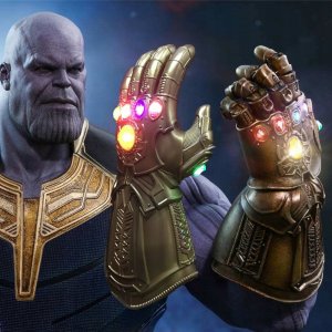 Korbi RĘKAWICA NIESKOŃCZONOŚCI THANOS AVENGERS LED TANOS 4