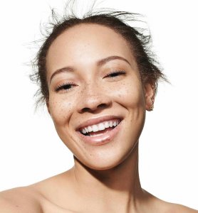 Dior Podkład Backstage Face Body Foundation 50 ml. 2W Warm 2