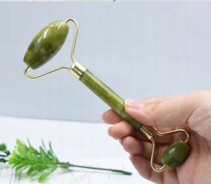 Korbi MASAŻER DO TWARZY Z JADEITU WAŁEK ROLLER JADEITOWY 2