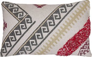 Beliani Lumarko Bawełniana poduszka dekoracyjna geometryczny wzór 30 x 50 cm wielokolorowa BETULA! 1
