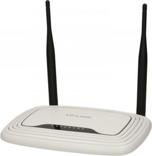 Router TP-Link WR841N + Access Point WA5210G 6
