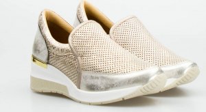 AGA Sneakersy ażurowe wsuwane skórzane złote Aga-36 5