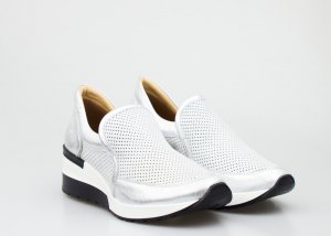 AGA Sneakersy skórzane ażurowe srebrne Aga-39 5