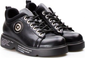 Estetino Sneakersy połyskujące na platformie z napisami czarne-36 6