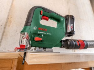 Wyrzynarka Bosch UniversalSaw 18V-100 18 V 22