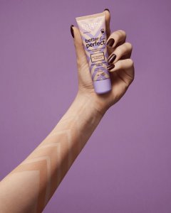 EVELINE KOLOROWKA Eveline Better Than Perfect Podkład nawilżająco-kryjący nr 05 Creamy Beige 30ml 5
