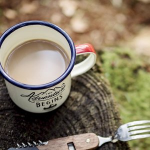 Gentlemens Hardware Kubek kempingowy "Adventure Begins" - 325 ml kremowy 2