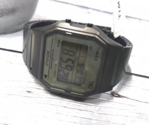 Zegarek Timex Zegarek Timex TW2U94000 T80 Retro Style Indiglo 3