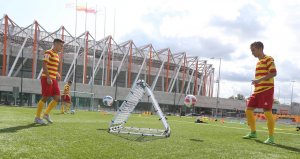 YakimaSport rebounder potrójny, rama z siatką *ys 5