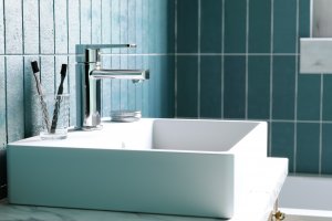 Bateria umywalkowa Deante Tubo stojąca chrom (BUT 020M) 2