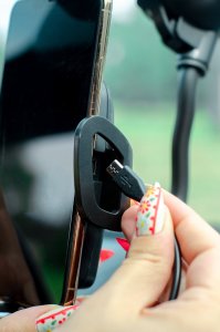 Blashorn Indukcyjna Ładowarka Samochodowa Giętka Kabel 10W 9