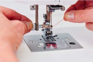 Maszyna do szycia Singer Singer Sewing Machine ME457 Number of stitches 33, Number of buttonholes 1, White 3