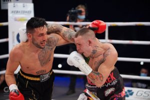 YakimaSport Rękawice bokserskie WOLF WHITE L 10 oz 5