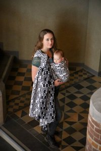 Yaro Slings Chusta tkana Yaro Slings - Petals Ultra Black White Grey Tencel 5 (4.2 m.) 25