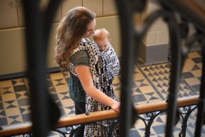 Yaro Slings Chusta tkana Yaro Slings - Petals Ultra Black White Grey Tencel 5 (4.2 m.) 5